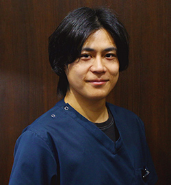 カウンセラー 泉 恵人