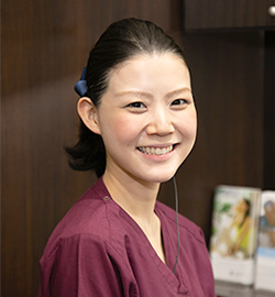 歯科衛生士 若村 歩