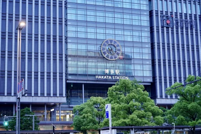 福岡でインプラントを検討している方へ